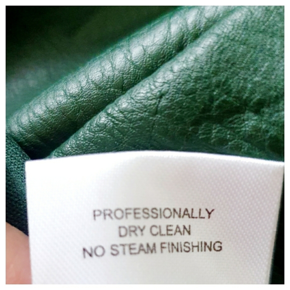 SOLD💥NWT Vegan Leather Embroidered Green Skirt - Picture 10 of 11